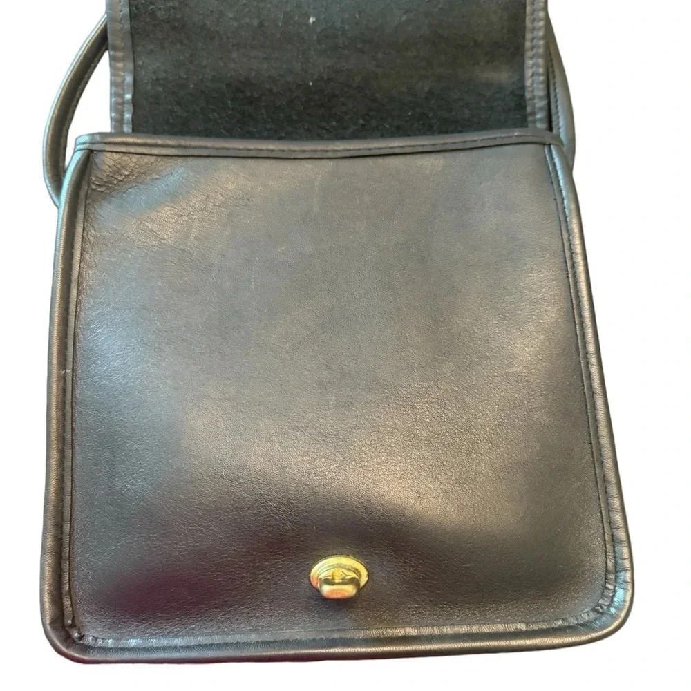 Coach Vintage Black Leather Compact Pouch C4B-9620 - Picture 11 of 16